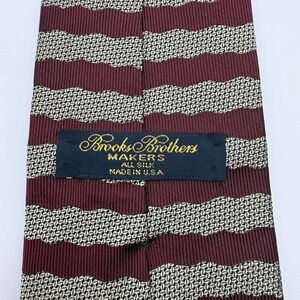 Brooks Brothers‎ Makers and Merchants Silk Stripes Men's Neck Tie